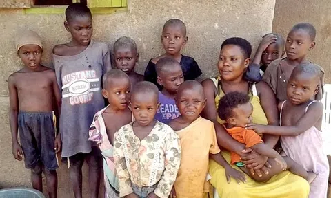 Người phụ nữ \'mắn đẻ nhất thế giới\'